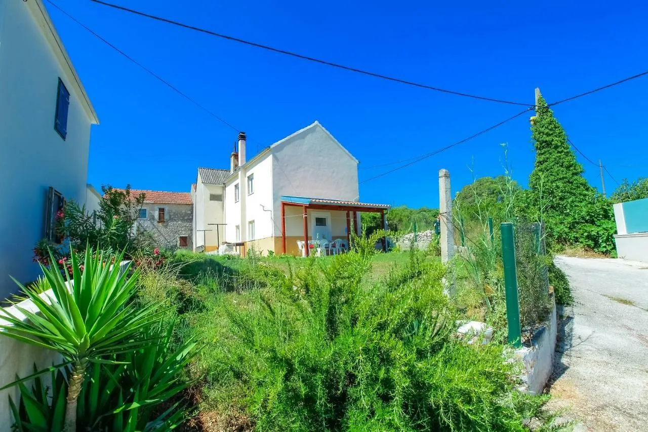Holiday Hometoni Savar