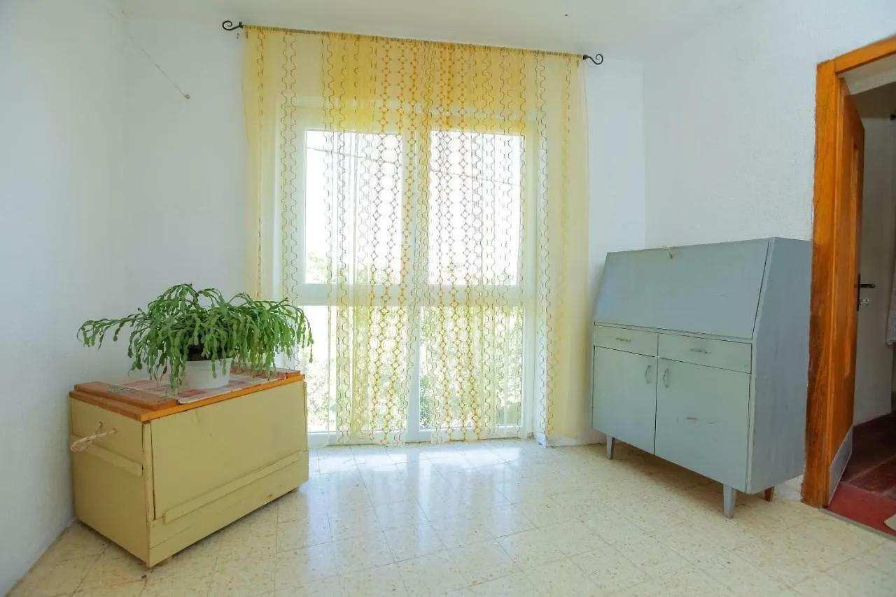 Holiday Hometoni Savar