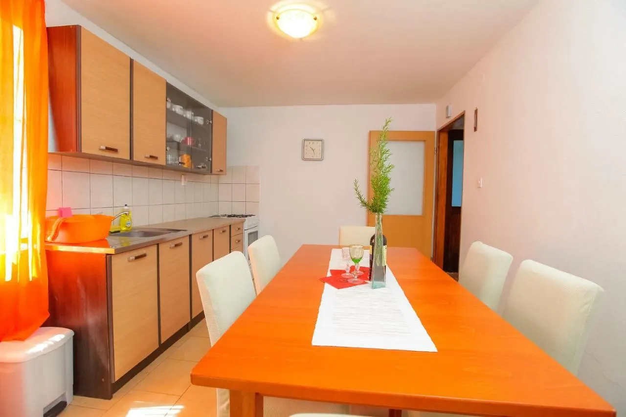 Holiday Hometoni Savar Croatia